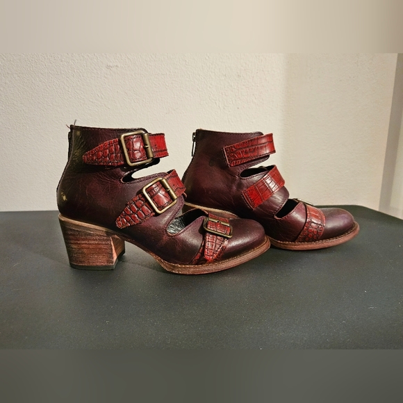 Freebird by Steven - Charlotte in Wine Multi Size 6 - Picture 4 of 8